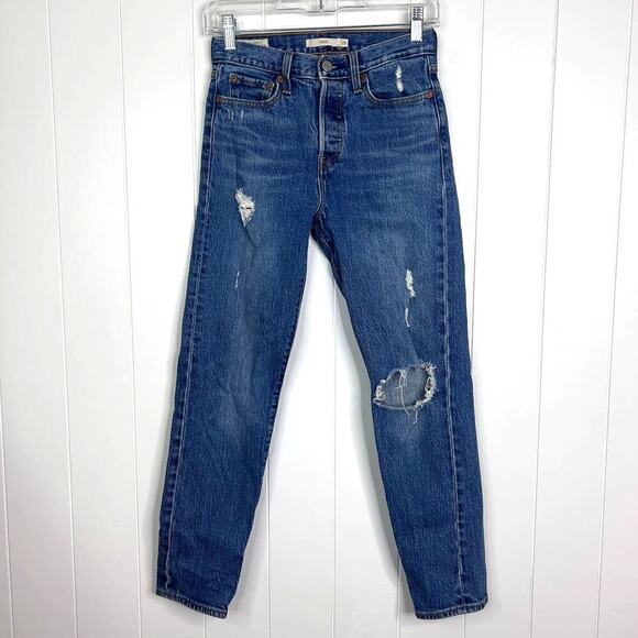 Levi's Wedgie Premium Denim Button Fly Distressed 5 pocket Jeans SZ 25 - Picture 1 of 9